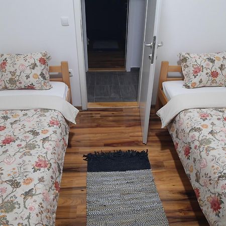 Chalets & Rooms Carda Sebesfok Bezdan Zewnętrze zdjęcie