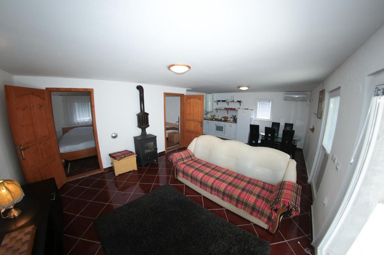 Chalets & Rooms Carda Sebesfok Bezdan Zewnętrze zdjęcie