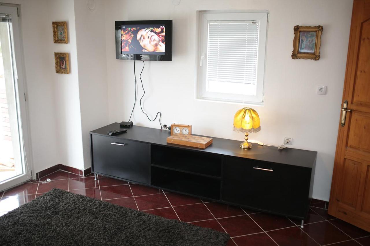 Chalets & Rooms Carda Sebesfok Bezdan Zewnętrze zdjęcie